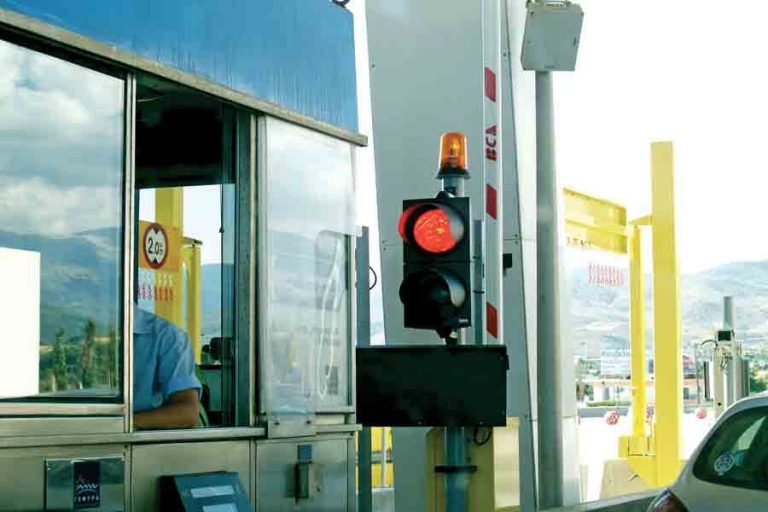 Σε λειτουργία τα νέα διόδια στην «Ιόνια Οδό»