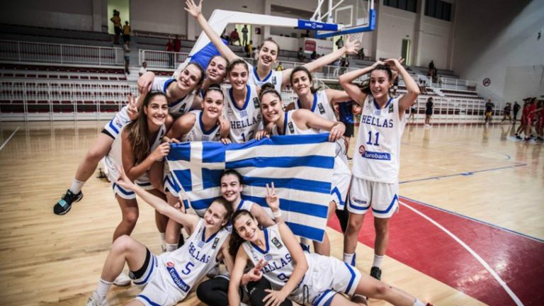 Αργυρό μετάλλιο στο Πανευρωπαϊκό  με την Εθνική Ομάδα Μπάσκετ U16 – συμμετείχε η αγρινιώτισσα  Δέσποινα Παπαροϊδάμη