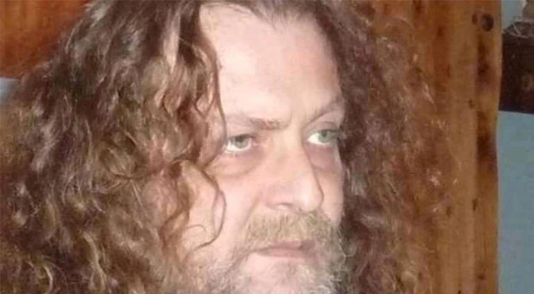 «Ανυπότακτο Αγρίνιο» & ΑΝΤΑΡΣΥΑ Αιτ/νίας για το θάνατο του Μιχάλη Φρίντζου