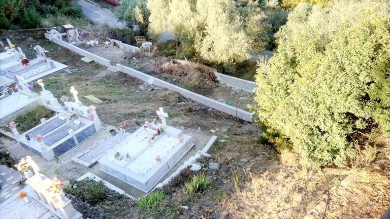 Απαράδεκτες εικόνες  στα νεκροταφεία Άνω & Κάτω Ζευγαρακίου καταγγέλλει κάτοικος της περιοχής (ΦΩΤΟ)