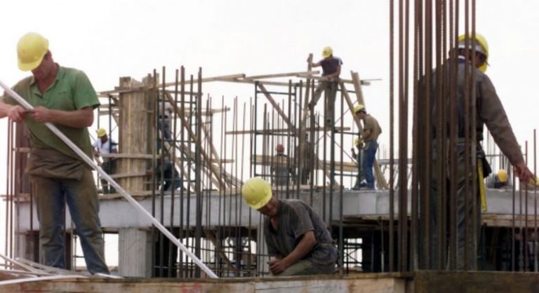 e-ΕΦΚΑ: Στις 7 Αυγούστου η καταβολή του αδειοδωροσήμου των οικοδόμων