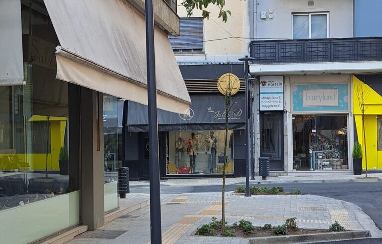 Αγρίνιο: Χαμηλή κίνηση και μειωμένοι τζίροι στις θερινές εκπτώσεις